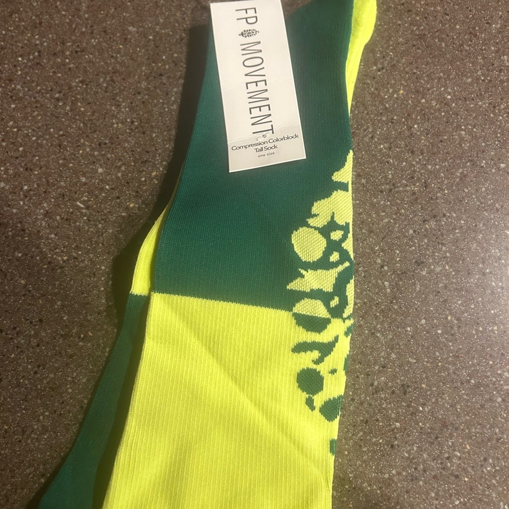 Free People Compression Colorblock Socks NWT - Picture 2 of 2